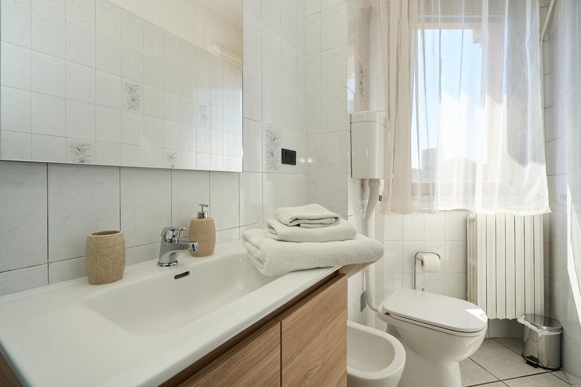 -Luminosa 5 Stars With Balcony- Wifi Netflix 15 Minutes From Duomo Leilighet Milano Eksteriør bilde