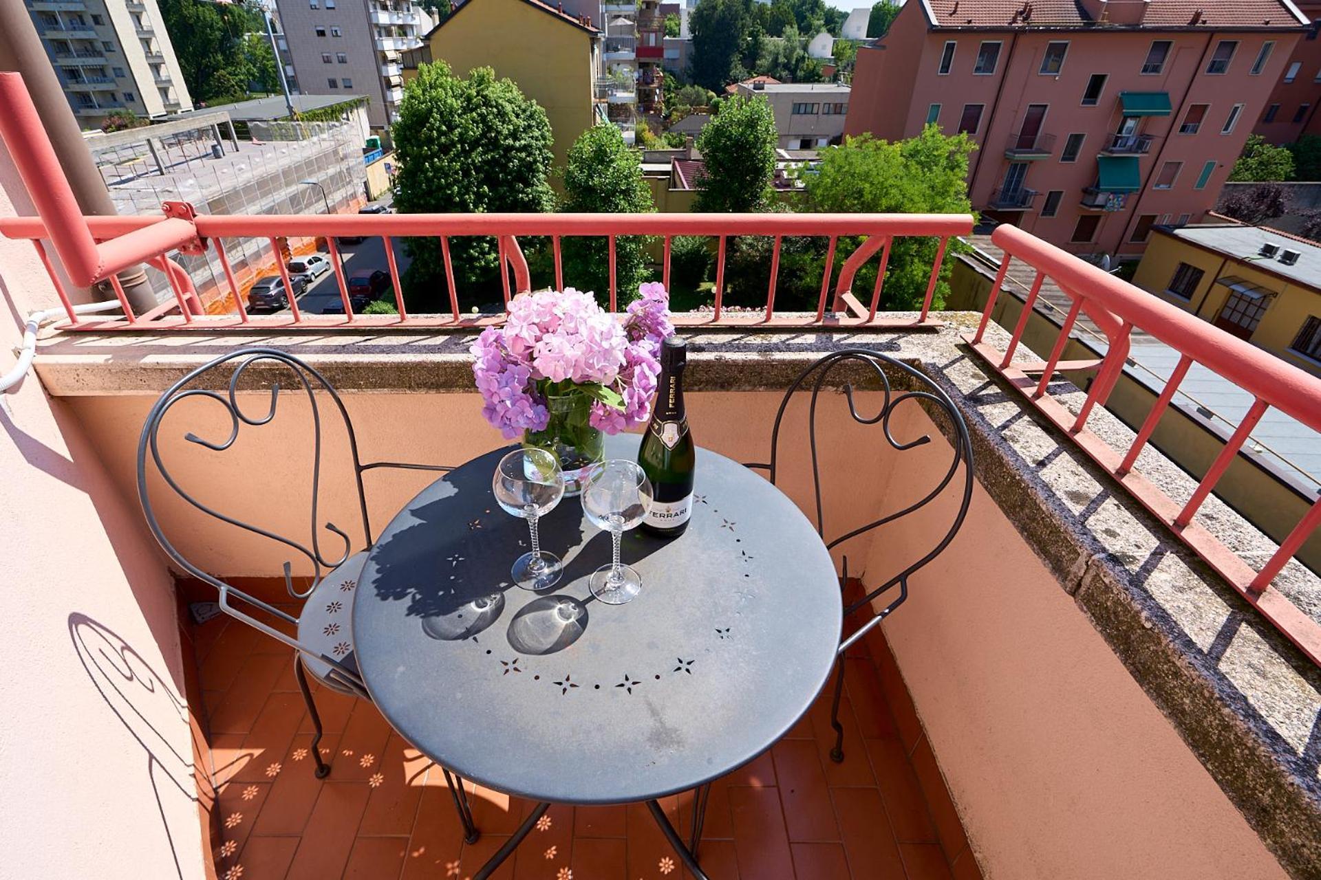 -Luminosa 5 Stars With Balcony- Wifi Netflix 15 Minutes From Duomo Leilighet Milano Eksteriør bilde